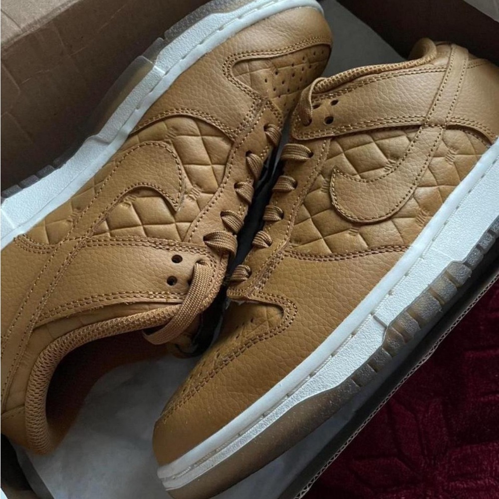 nike dunk low “quilted wheat”